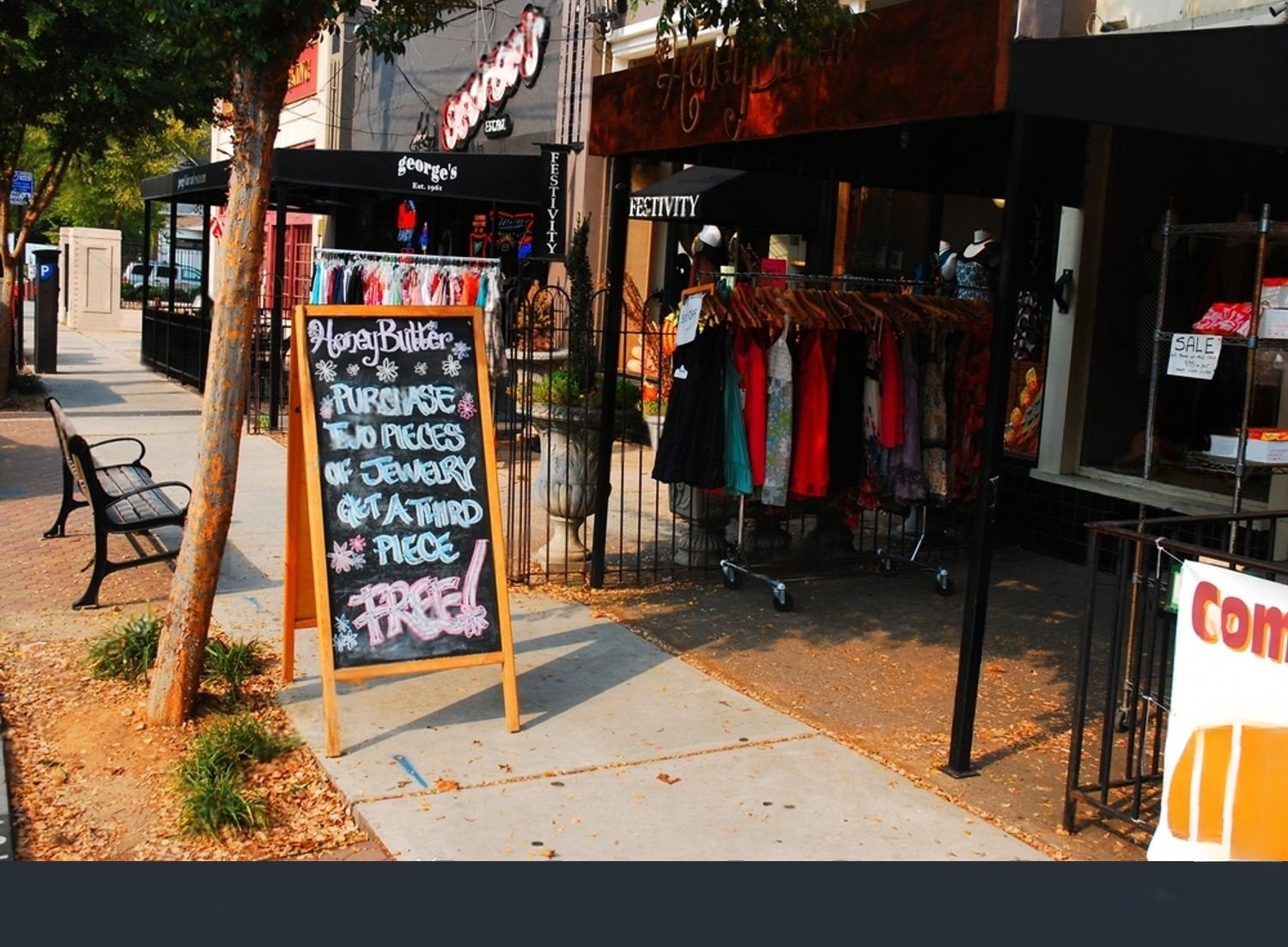 กระดานดำตั้งพื้น